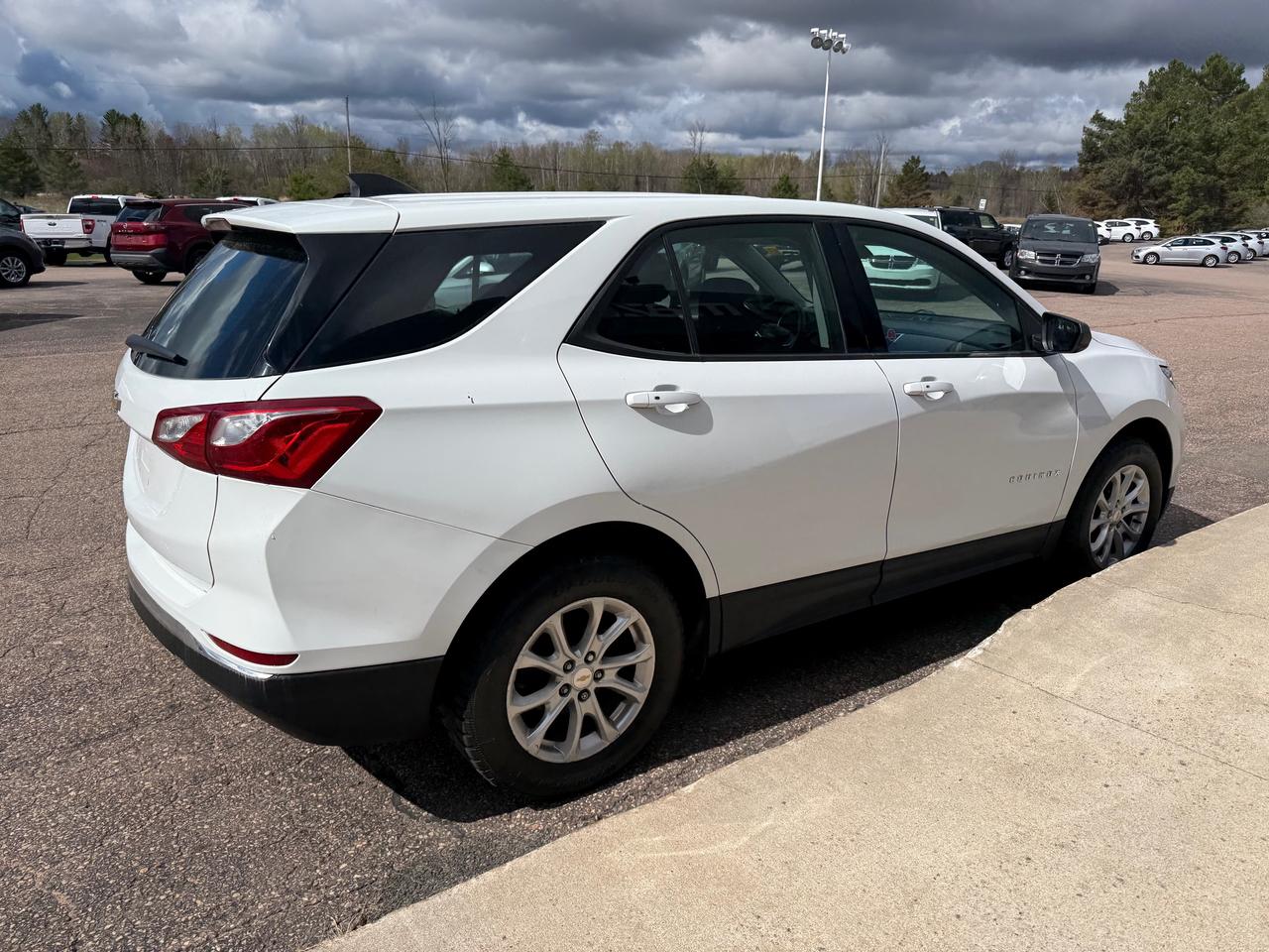2018 Chevrolet Equinox LS Front-Wheel Drive Photo