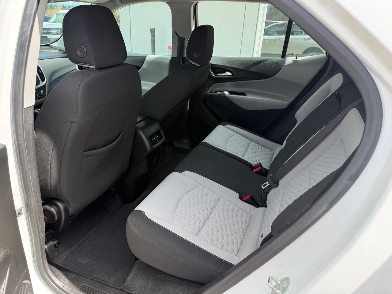 2018 Chevrolet Equinox LS Front-Wheel Drive Photo