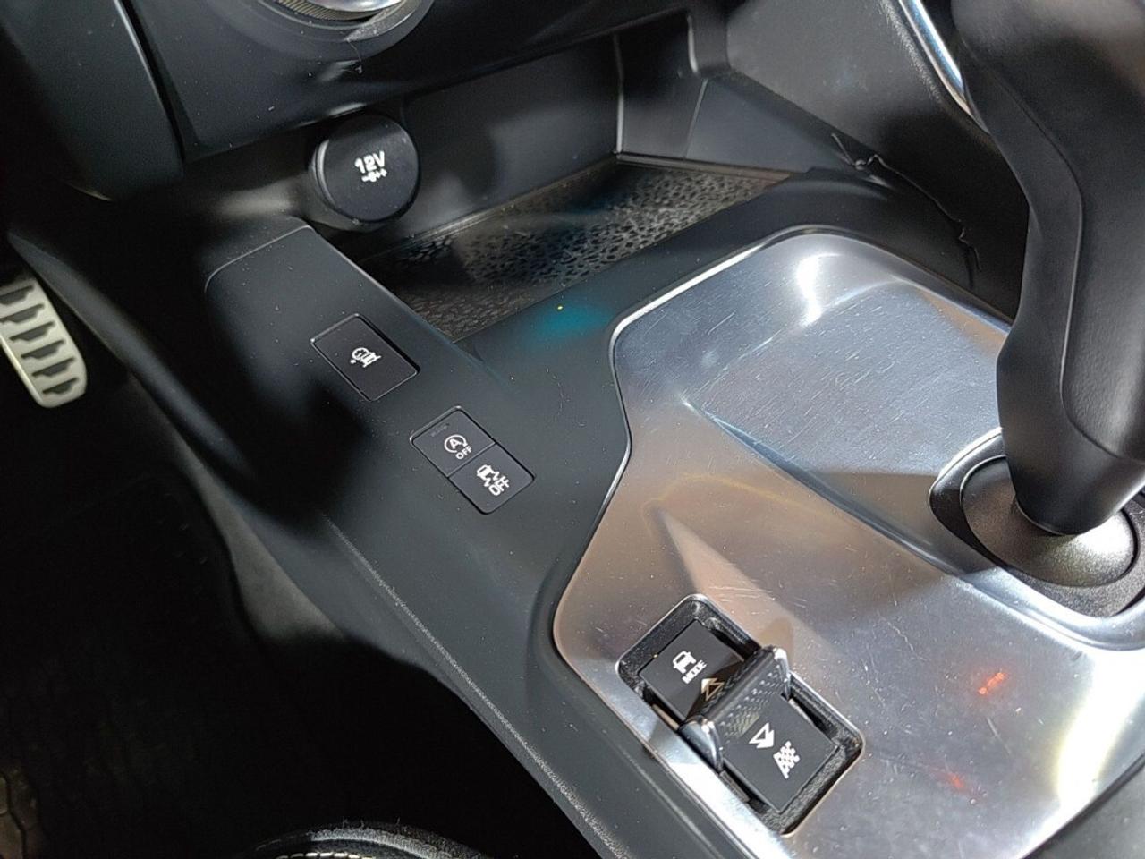 2019 Jaguar E-Pace P300 R-Dynamic SE   AWD   Clean Carfax   Leather Photo