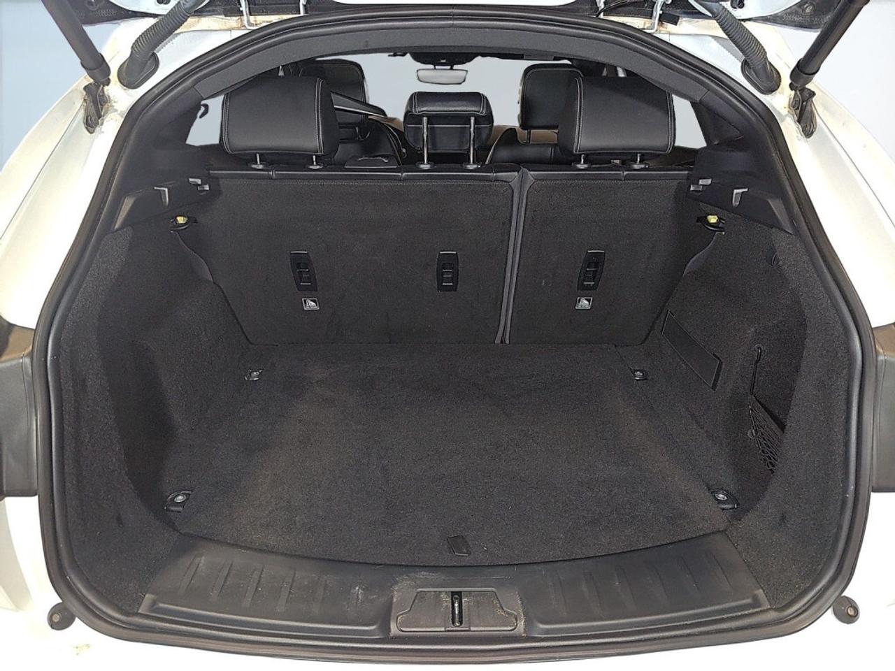 2019 Jaguar E-Pace P300 R-Dynamic SE   AWD   Clean Carfax   Leather Photo