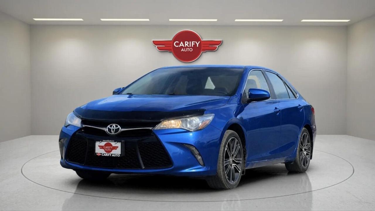 2016 Toyota Camry SE Photo0