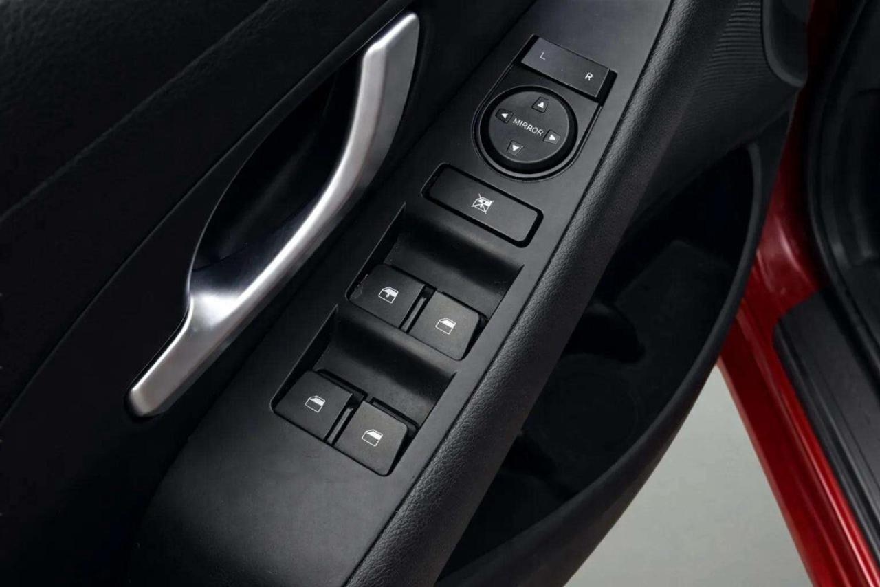 2018 Hyundai Elantra GT GL Automatic Photo