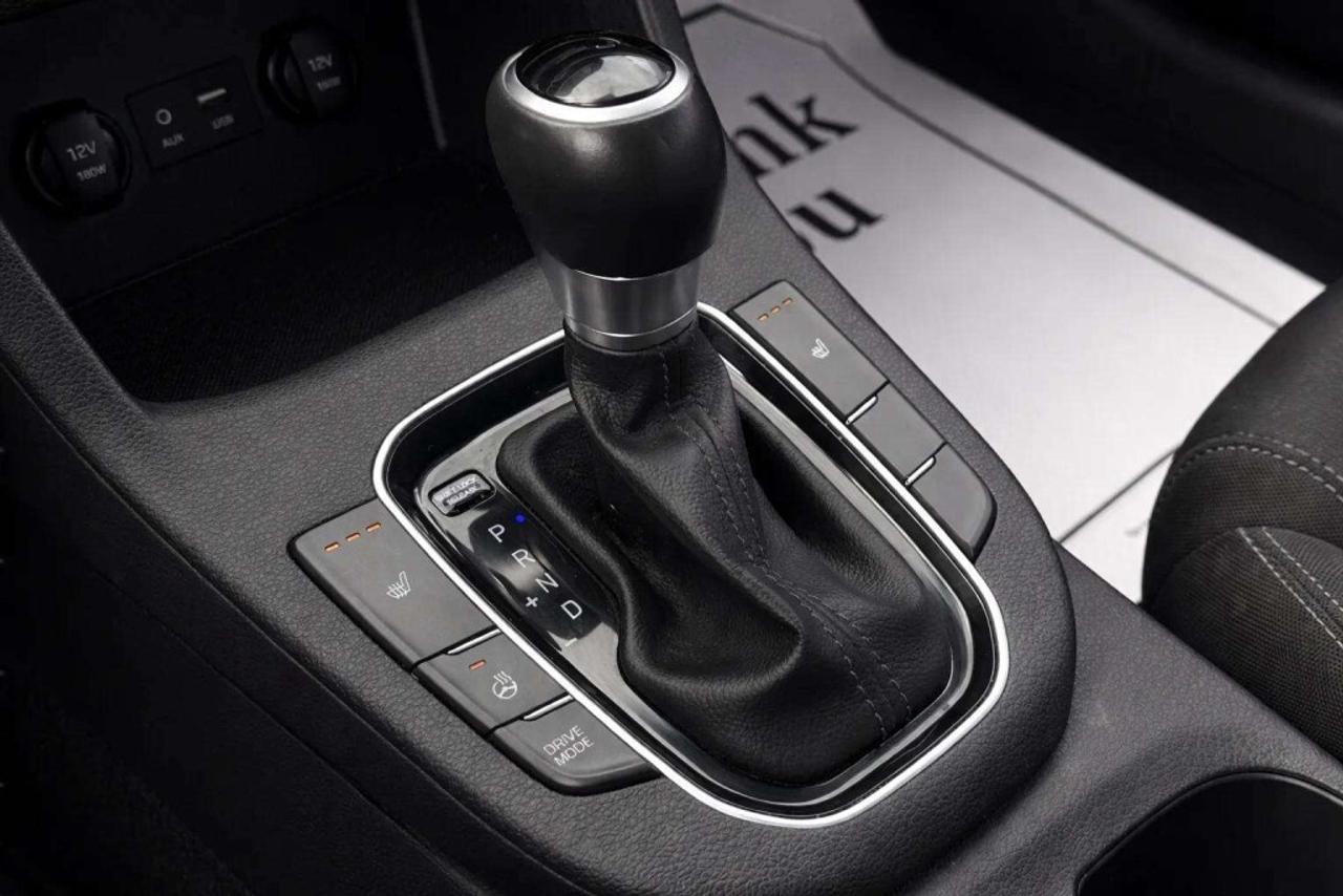 2018 Hyundai Elantra GT GL Automatic Photo