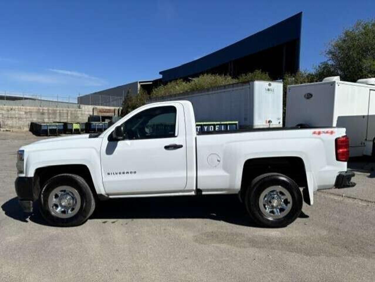 2017 Chevrolet Silverado 1500 4WD REGULAR CAB **SHORT BOX** CERTIFIED-WE FINANCE Photo0