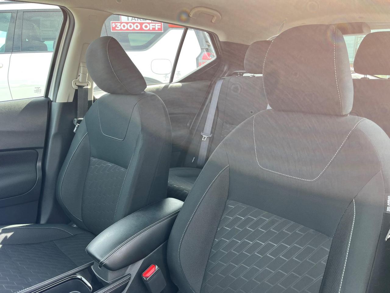 2024 Nissan Kicks SV 4dr Front-Wheel Drive Photo