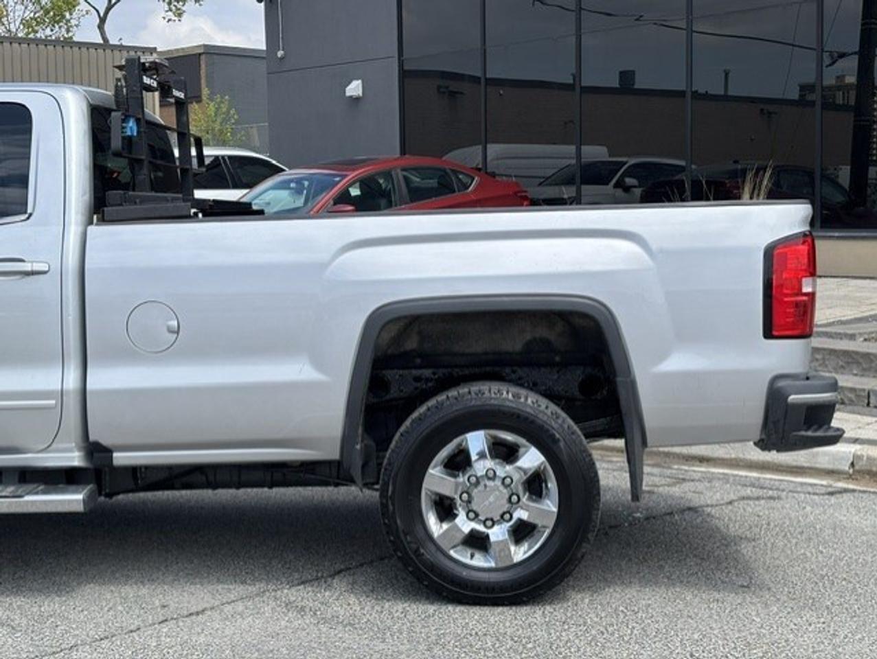 2018 GMC SIERRA 2500HD SLE Z71 4WD-6.6L-DURAMAX DIESEL-CREW CAB-LONG BOX Photo