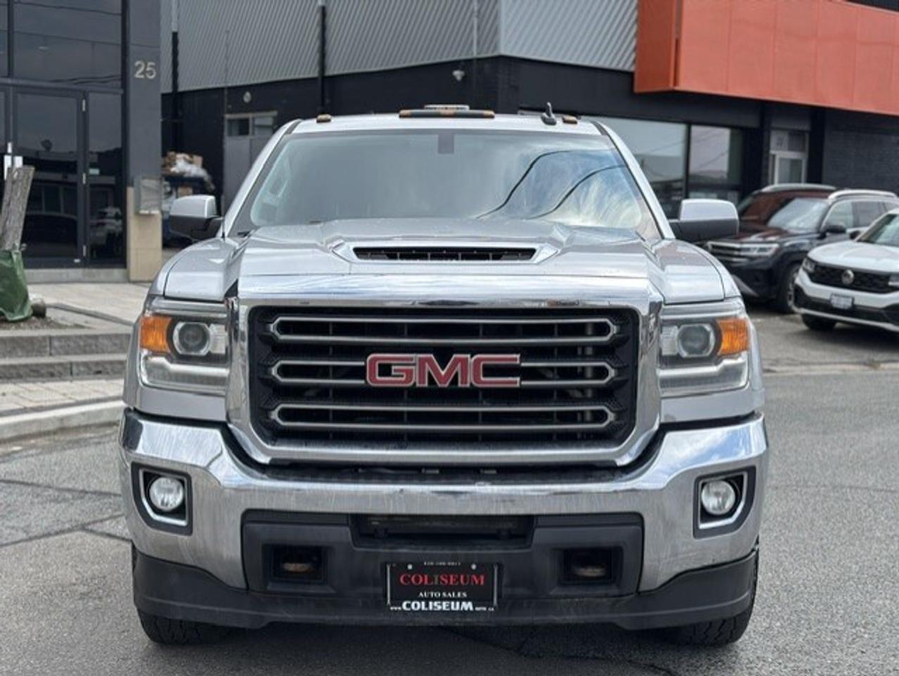 2018 GMC SIERRA 2500HD SLE Z71 4WD-6.6L-DURAMAX DIESEL-CREW CAB-LONG BOX Photo