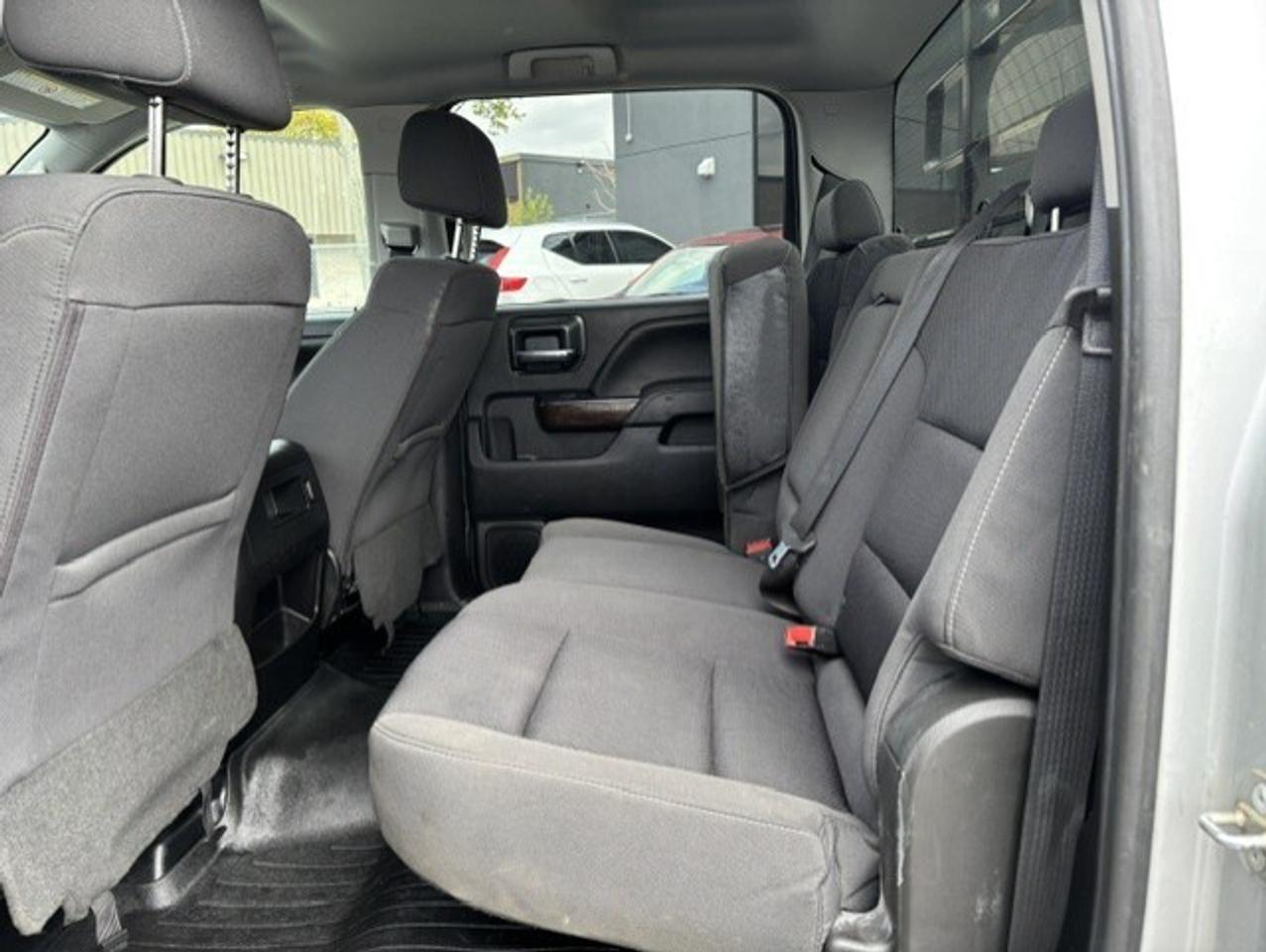 2018 GMC SIERRA 2500HD SLE Z71 4WD-6.6L-DURAMAX DIESEL-CREW CAB-LONG BOX Photo