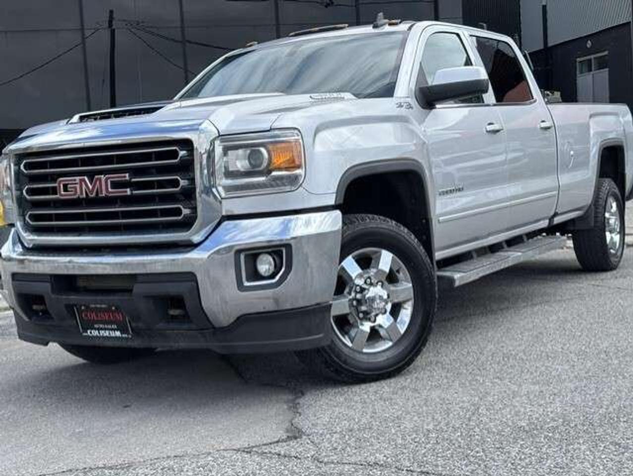 2018 GMC SIERRA 2500HD SLE Z71 4WD-6.6L-DURAMAX DIESEL-CREW CAB-LONG BOX Photo