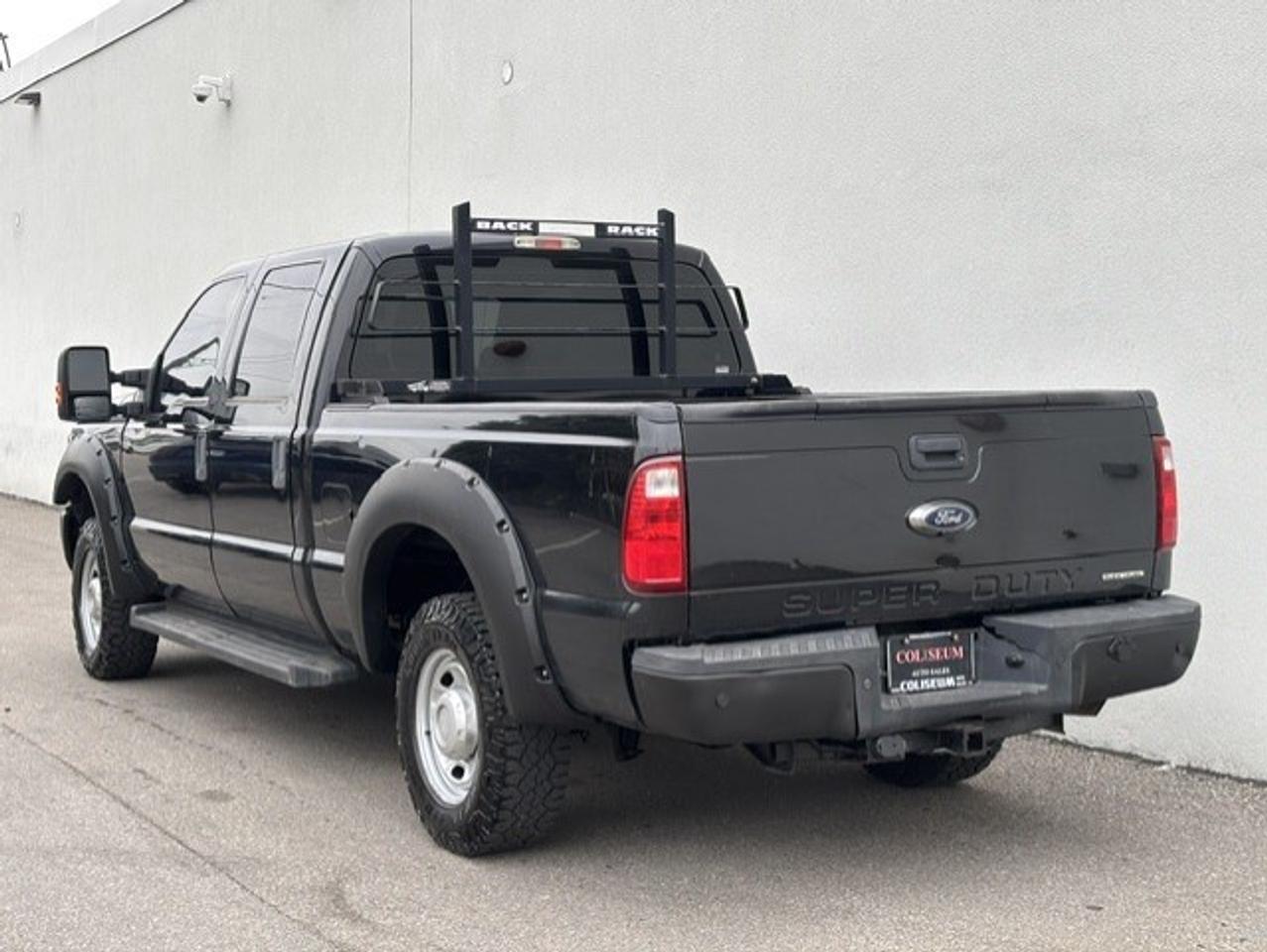 2015 Ford F-250 4WD **CREW CAB-SHORT BOX-1 OWNER-CERTIFIED** Photo3