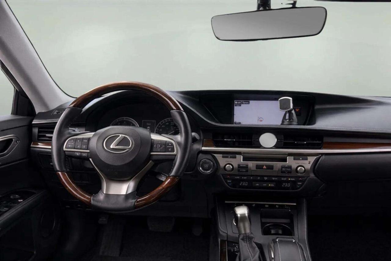 2016 Lexus ES 350 Base Sedan Automatic Photo