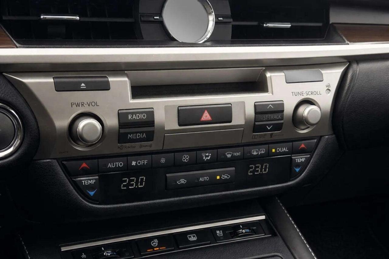 2016 Lexus ES 350 Base Sedan Automatic Photo