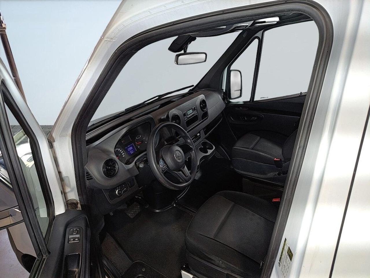 2019 Mercedes-Benz Sprinter Cargo Van 2500 High Roof V6 170 4x4 Photo