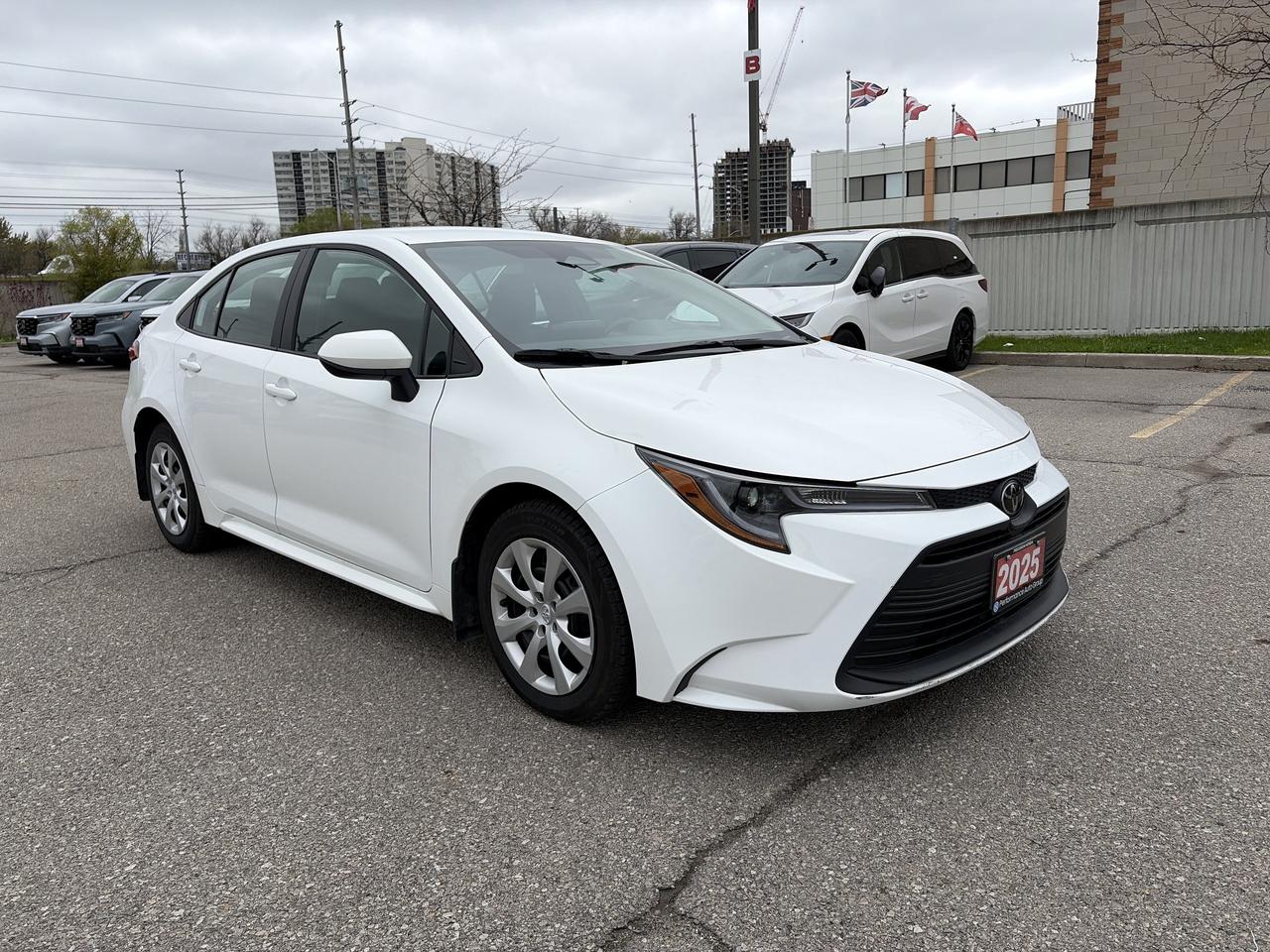 2025 Toyota Corolla LE Photo