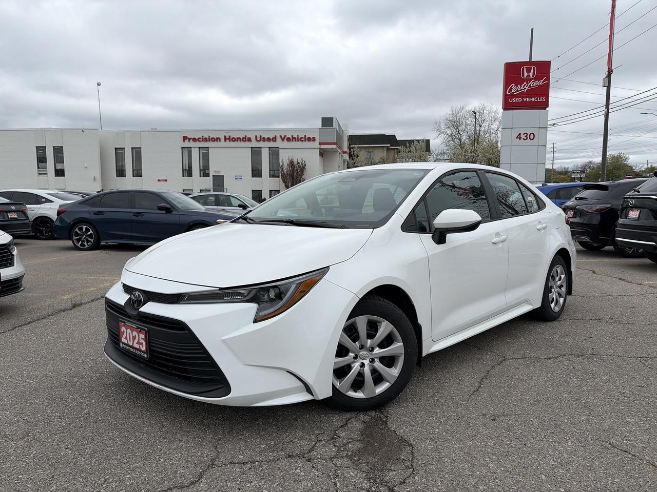 2025 Toyota Corolla LE Photo
