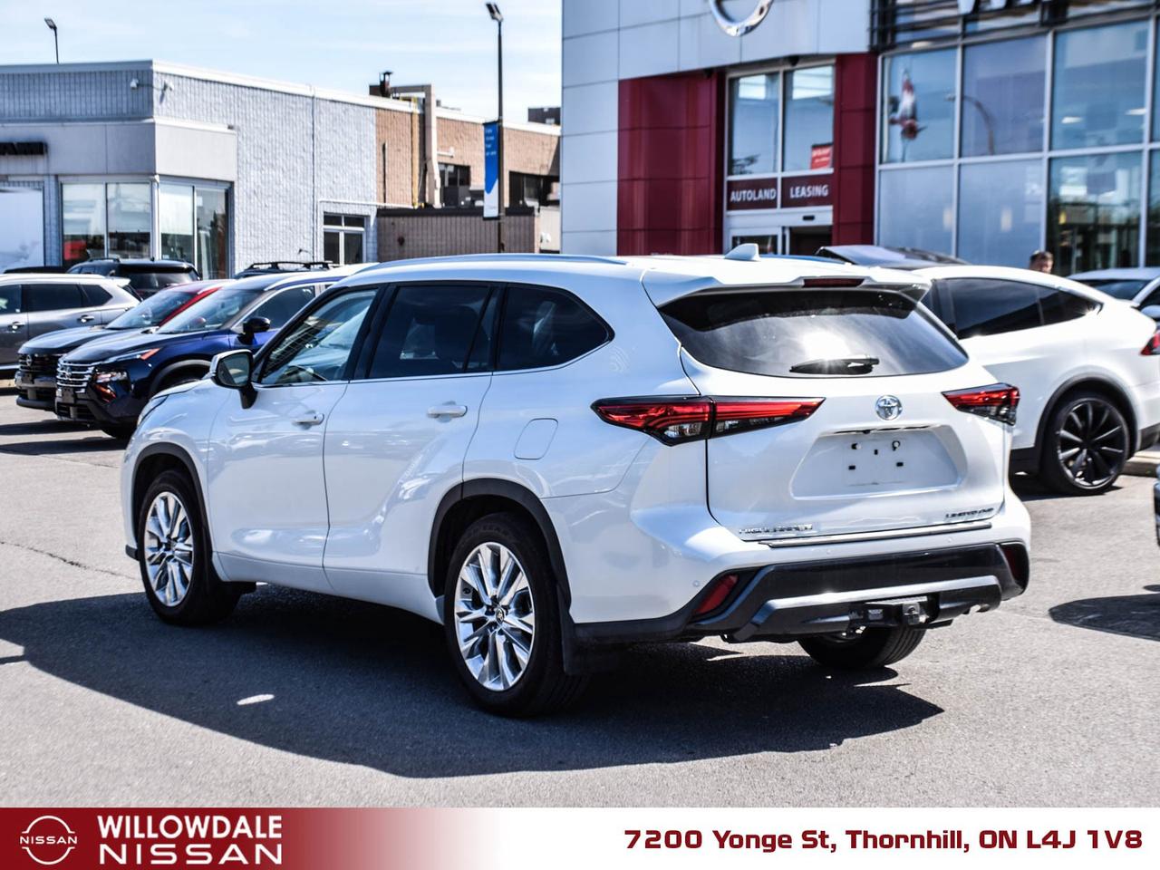 2023 Toyota Highlander Limited 4dr All-Wheel Drive Photo