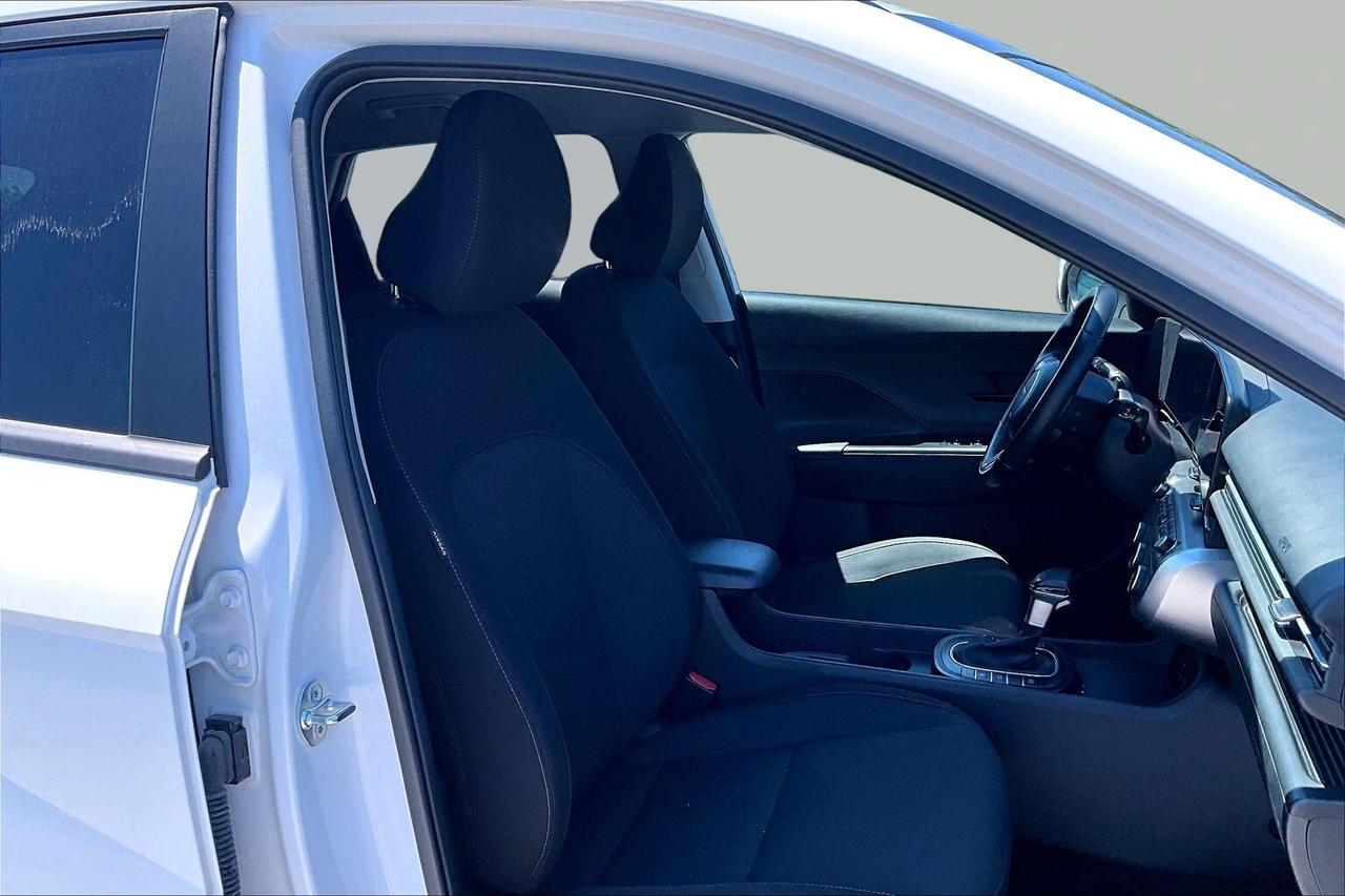 2024 Hyundai KONA PREFERRED AWD   EFFICIENT SUV   NO ACCIDENTS Photo