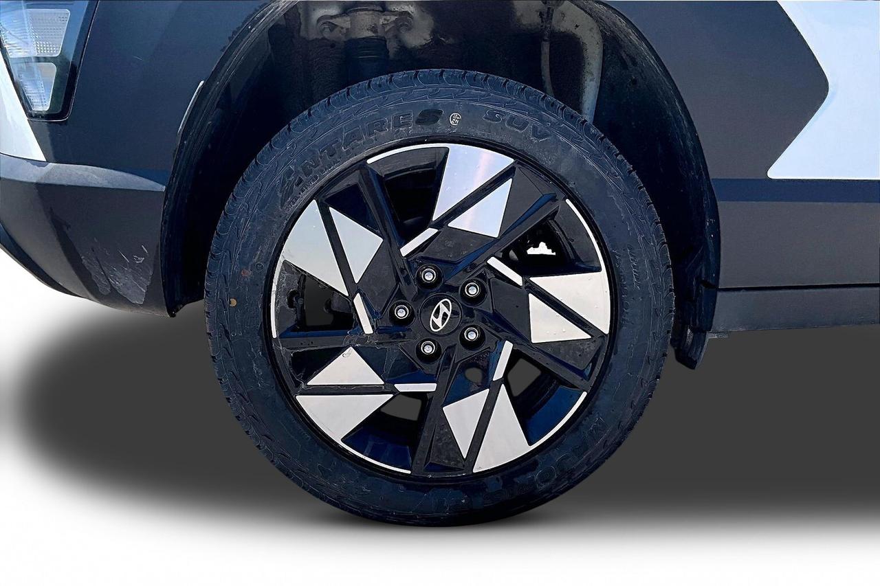 2024 Hyundai KONA PREFERRED AWD   EFFICIENT SUV   NO ACCIDENTS Photo