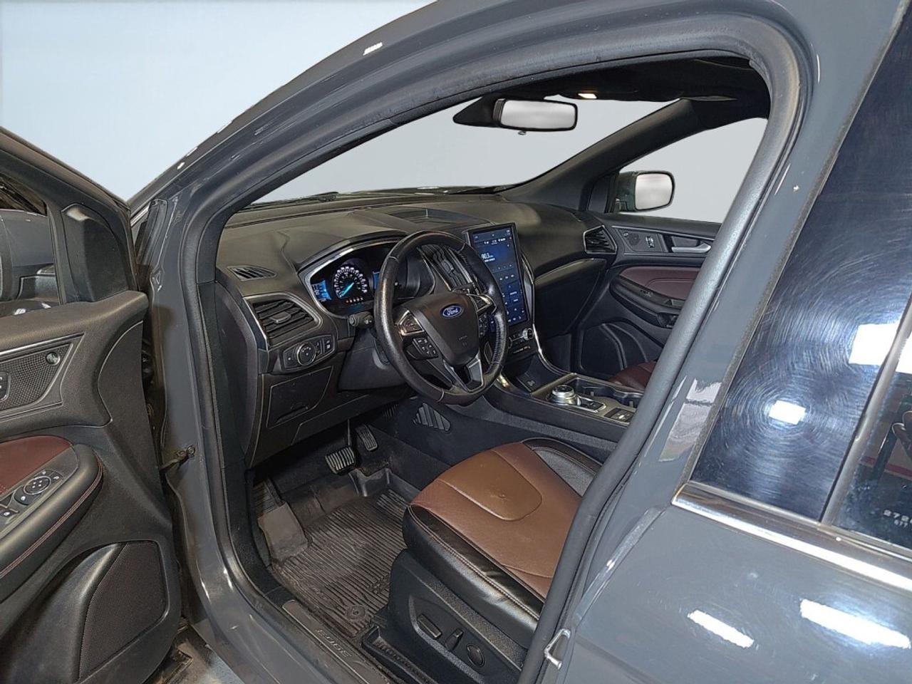 2021 Ford Edge Titanium   Clean CarFax   Pano Roof   Elite Appear Photo