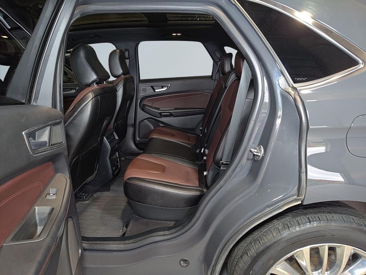 2021 Ford Edge Titanium   Clean CarFax   Pano Roof   Elite Appear Photo