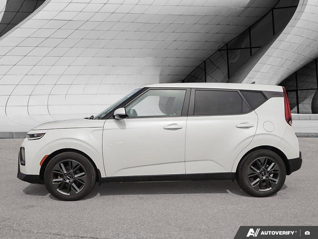 2022 Kia Soul EX   Heated Seats   Apple CarPlay   Backup Camera Photo