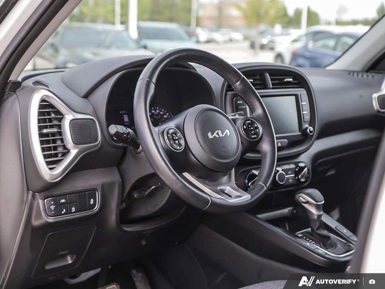 2022 Kia Soul EX   Heated Seats   Apple CarPlay   Backup Camera Photo