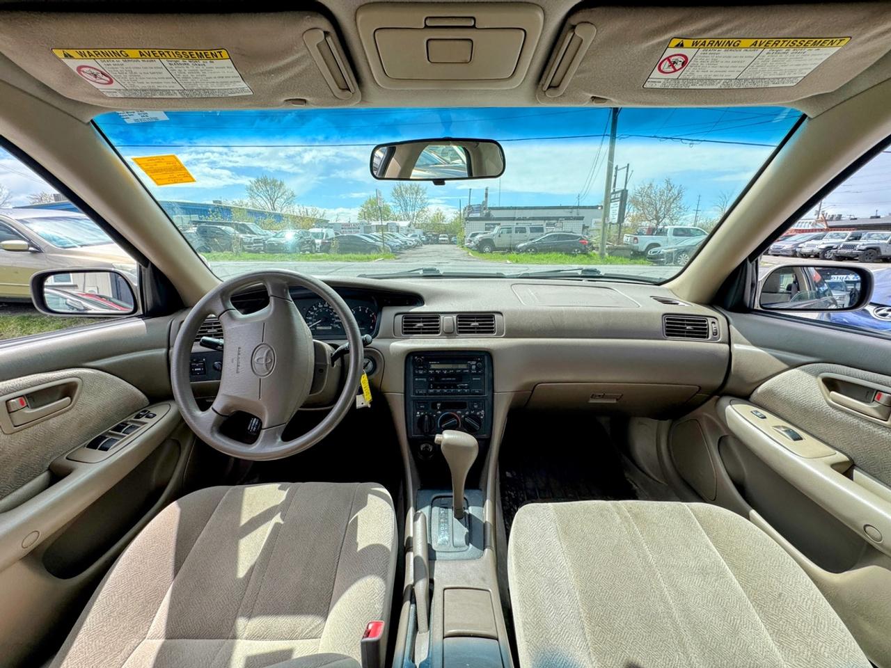 1999 Toyota Camry LE Photo