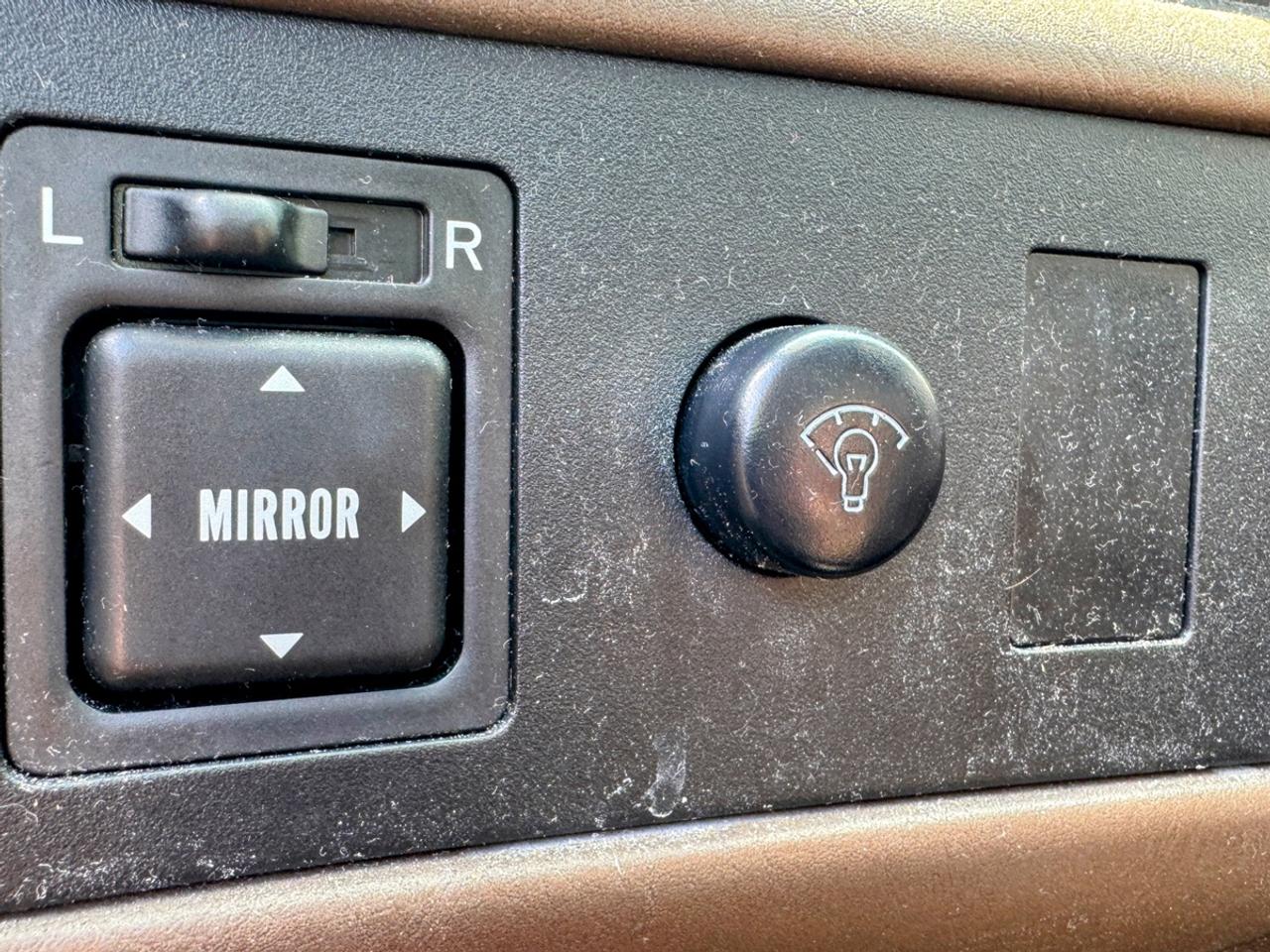 1999 Toyota Camry LE Photo