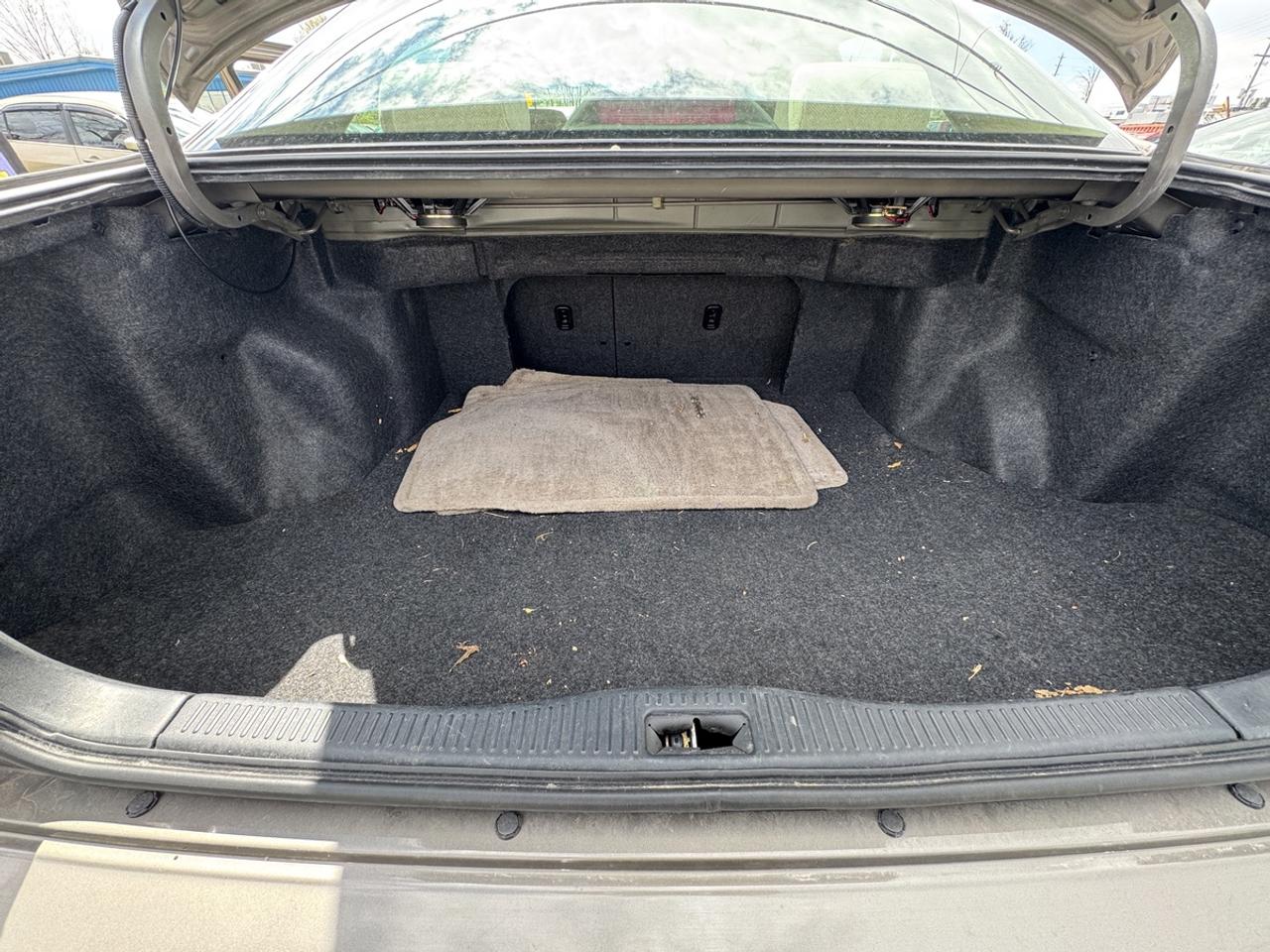 1999 Toyota Camry LE Photo