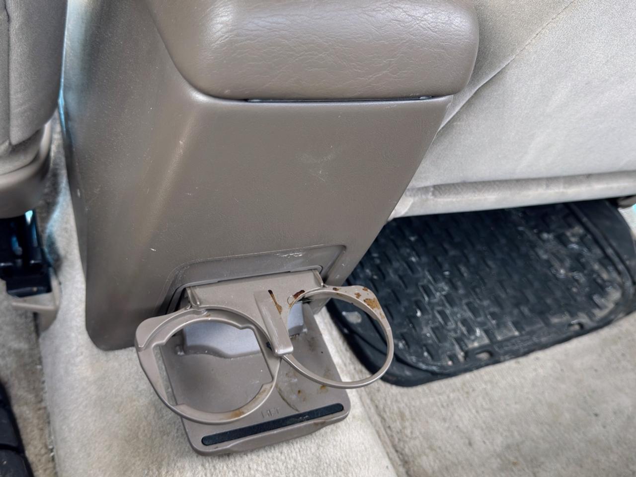 1999 Toyota Camry LE Photo