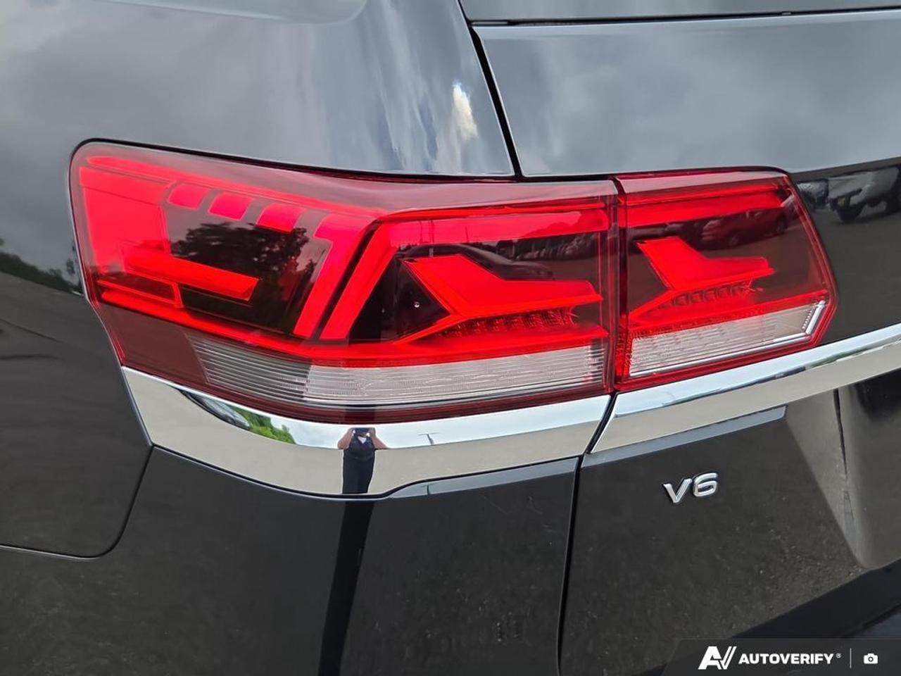 2022 Volkswagen Atlas 3.6 FSI Execline LEATHER   NAVIGATION   SUNROOF Photo