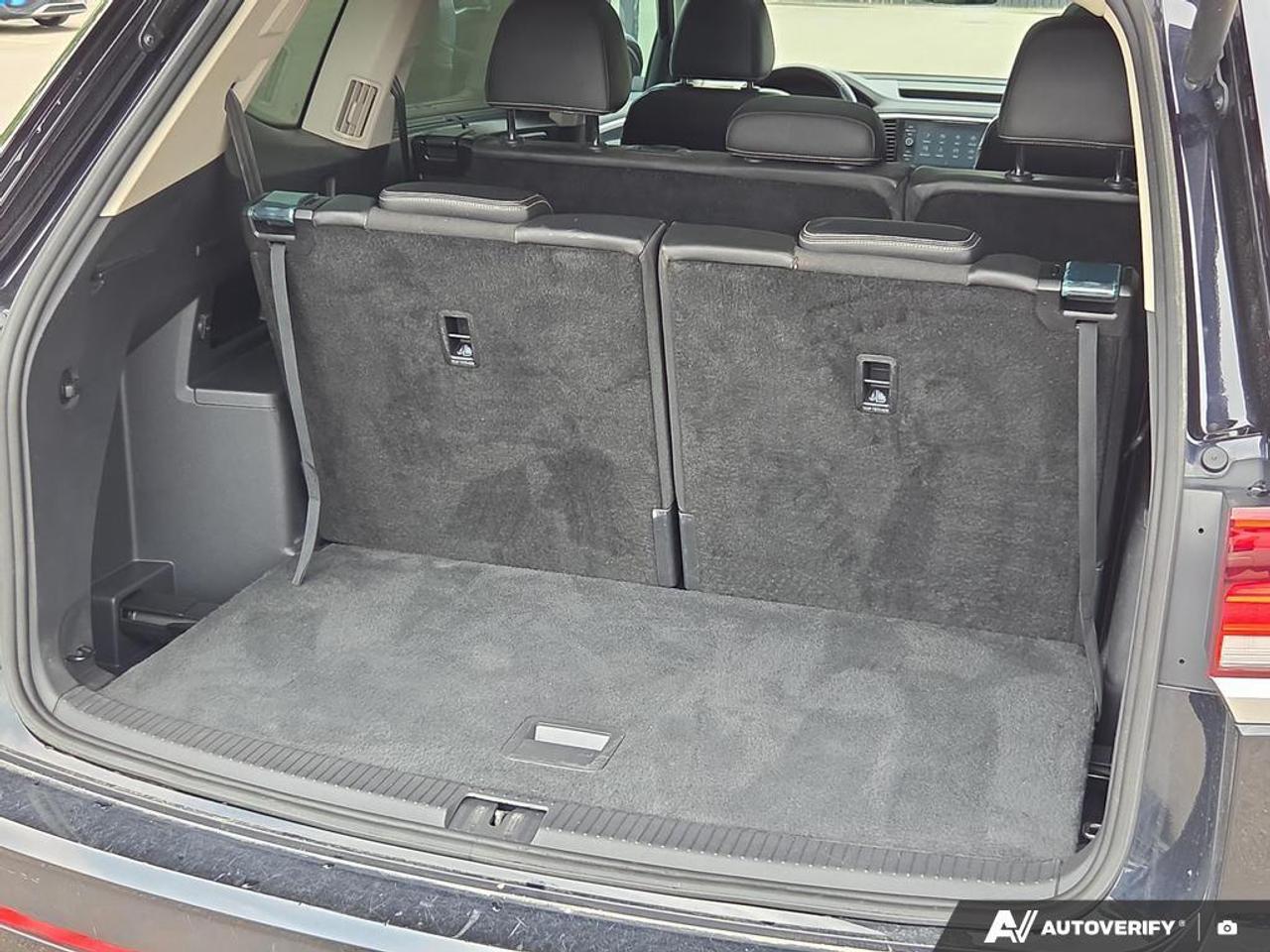2022 Volkswagen Atlas 3.6 FSI Execline LEATHER   NAVIGATION   SUNROOF Photo