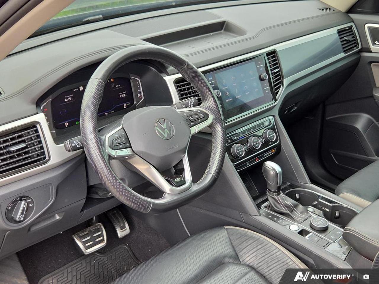 2022 Volkswagen Atlas 3.6 FSI Execline LEATHER   NAVIGATION   SUNROOF Photo