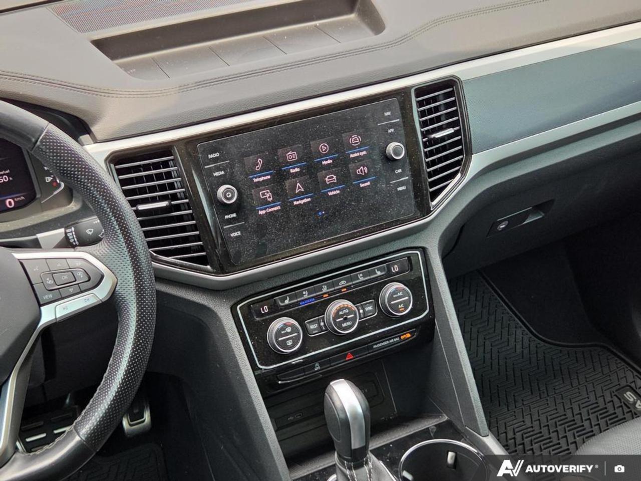 2022 Volkswagen Atlas 3.6 FSI Execline LEATHER   NAVIGATION   SUNROOF Photo