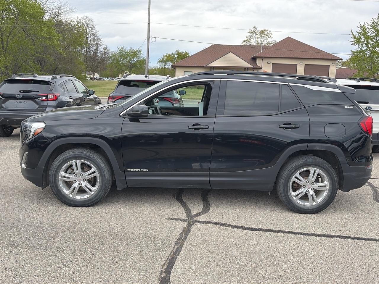 2018 GMC Terrain SLE, DIESEL, CLEAN CARFAX, REMOTE START! Photo