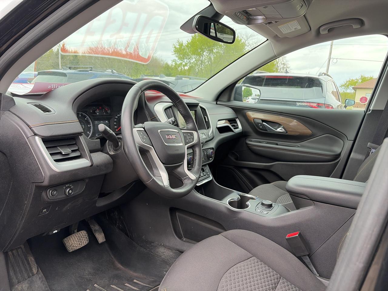 2018 GMC Terrain SLE, DIESEL, CLEAN CARFAX, REMOTE START! Photo