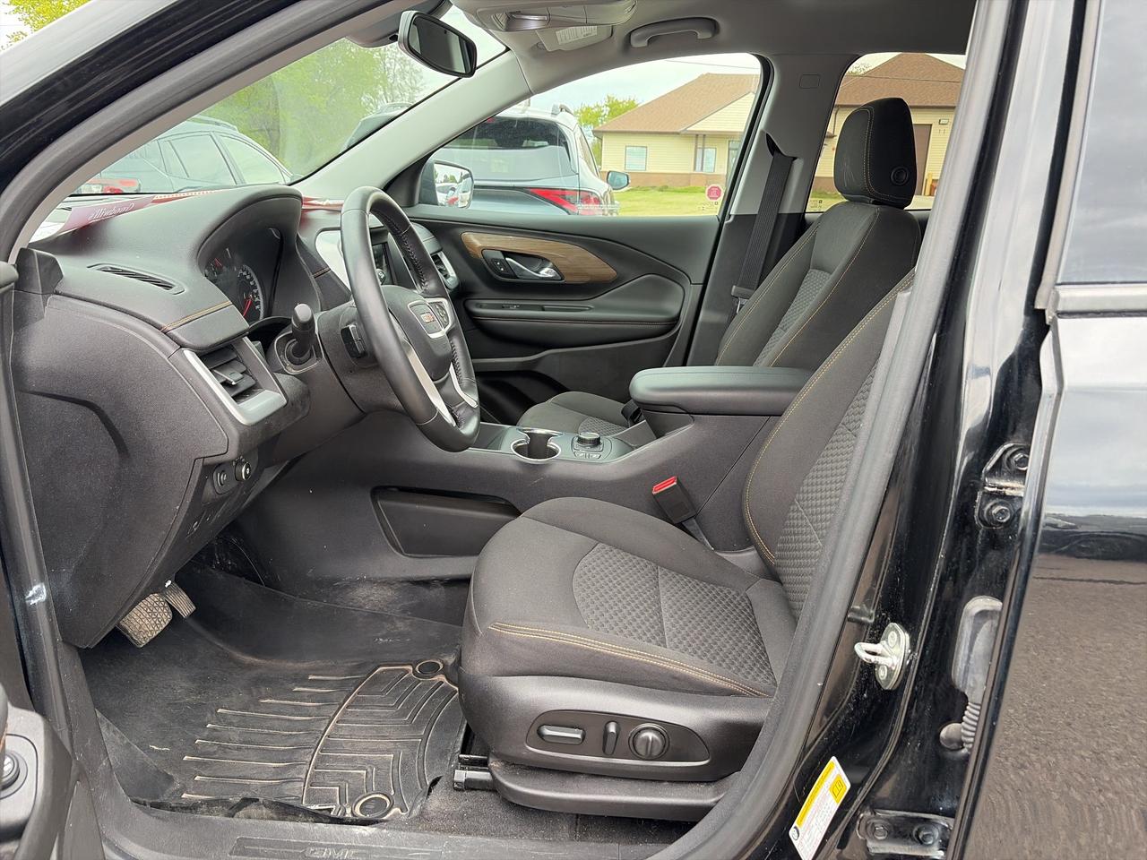 2018 GMC Terrain SLE, DIESEL, CLEAN CARFAX, REMOTE START! Photo