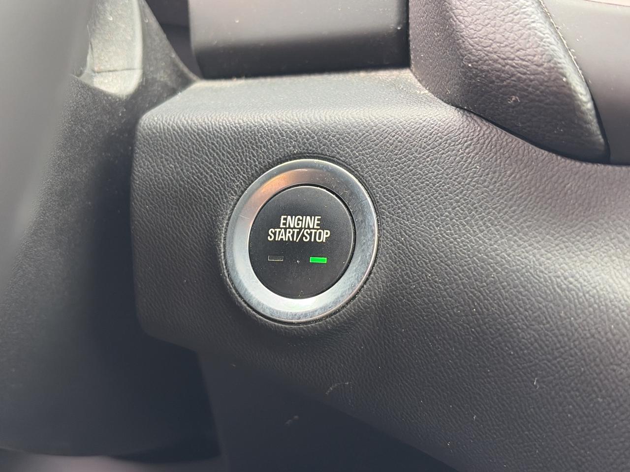 2018 GMC Terrain SLE, DIESEL, CLEAN CARFAX, REMOTE START! Photo