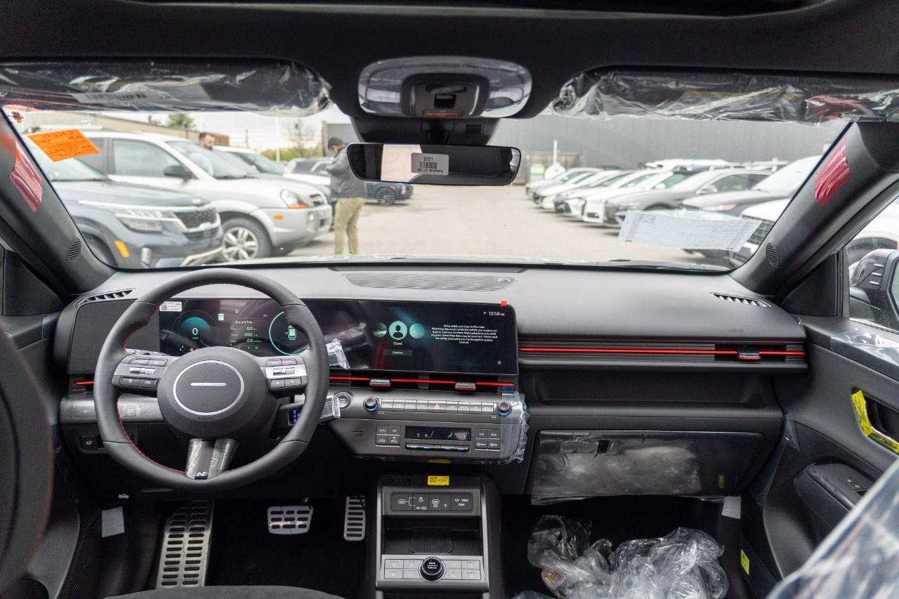 2026 Hyundai KONA 1.6T N Line Ultimate AWD w/Two-Tone Roof Photo