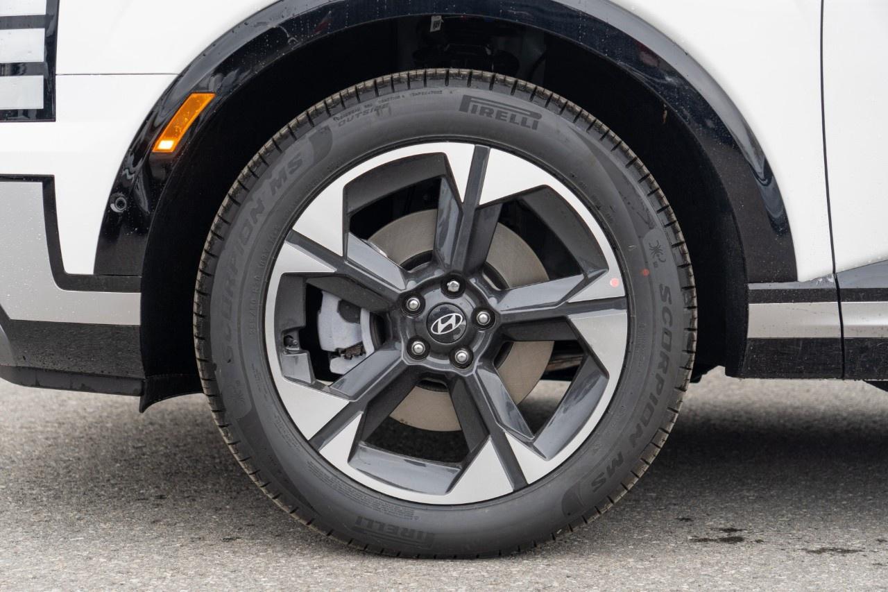 2026 Hyundai Palisade Hybrid Luxury 7-Passenger AWD Photo