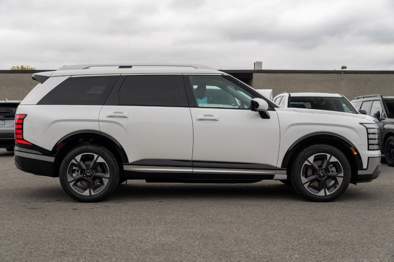 2026 Hyundai Palisade Hybrid Luxury 7-Passenger AWD Photo