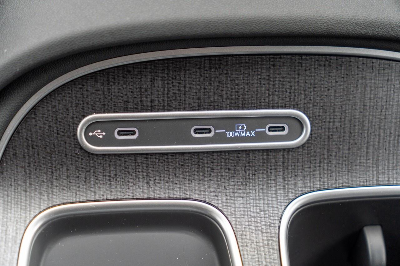 2026 Hyundai Palisade Hybrid Luxury 7-Passenger AWD Photo