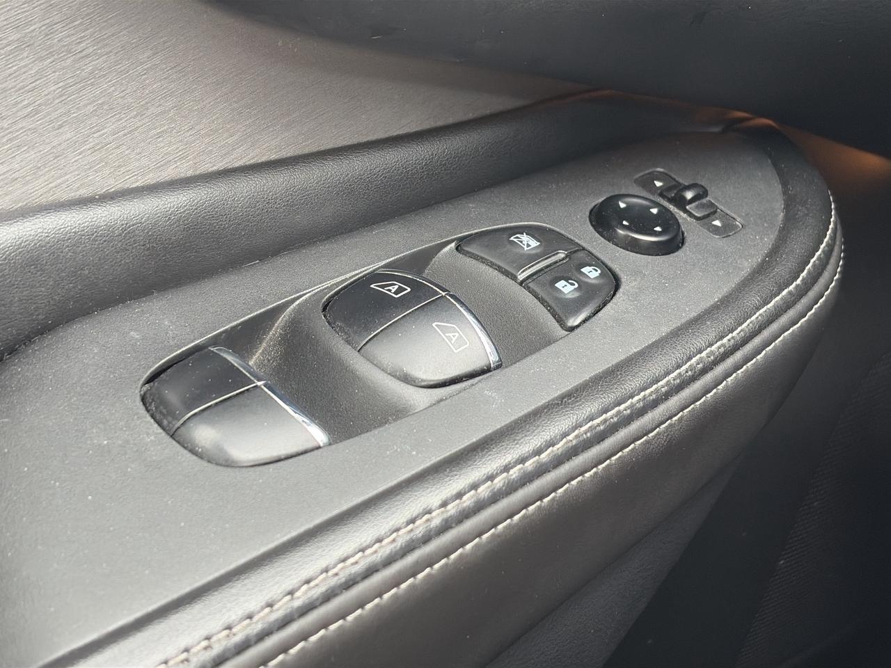 2021 Nissan Murano SL, AWD, REMOTE START, LEATHER, CLEAN CARFAX! Photo