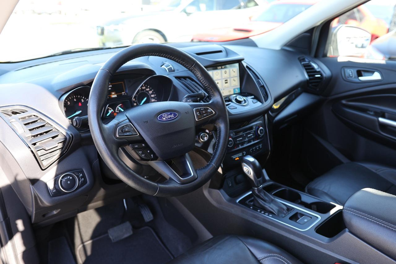 2018 Ford Escape TITANIUM-AWD-R STARTER/NAV/BCAM/LEATHER/MEM SEAT/H Photo