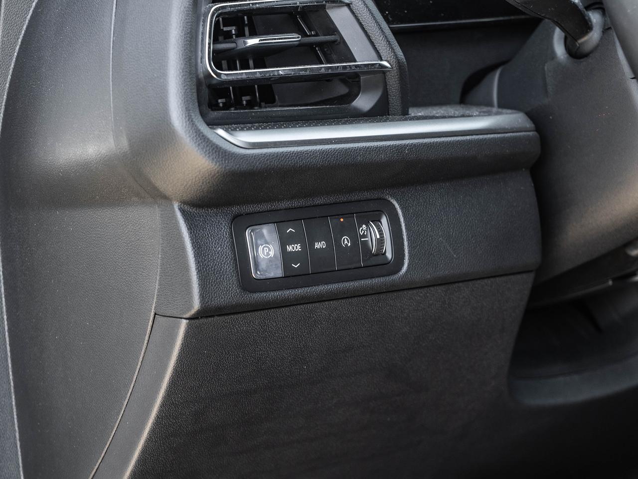 2026 Chevrolet Traverse AWD 4dr LT Photo