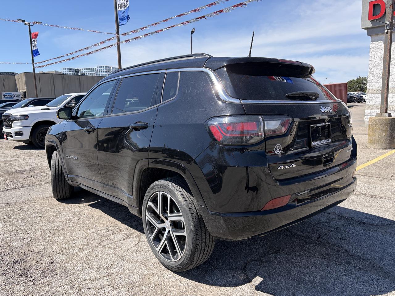 2024 Jeep Compass Limited w/Elite Group, Sun/Sound, Driver Assist Photo