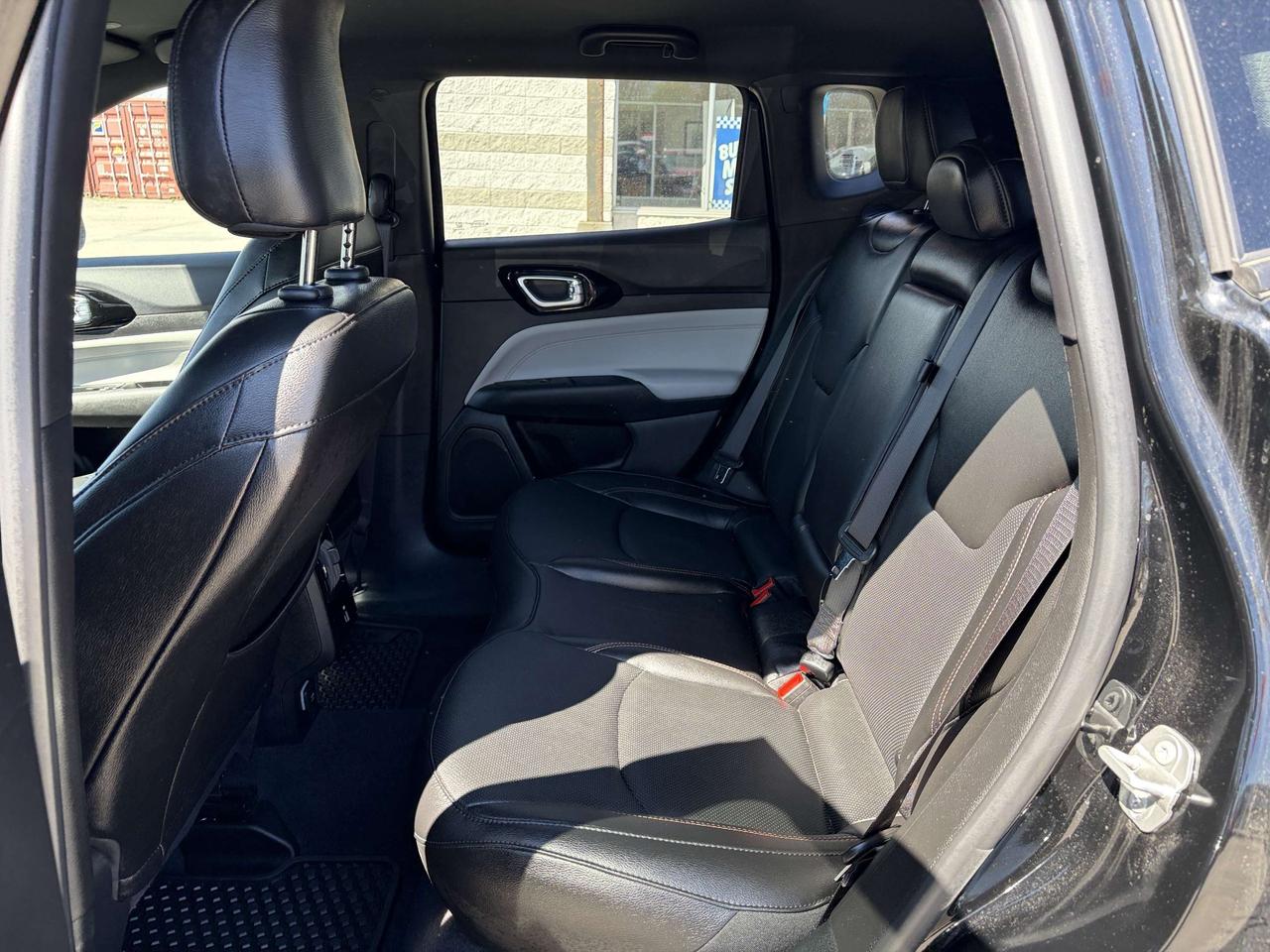 2024 Jeep Compass Limited w/Elite Group, Sun/Sound, Driver Assist Photo