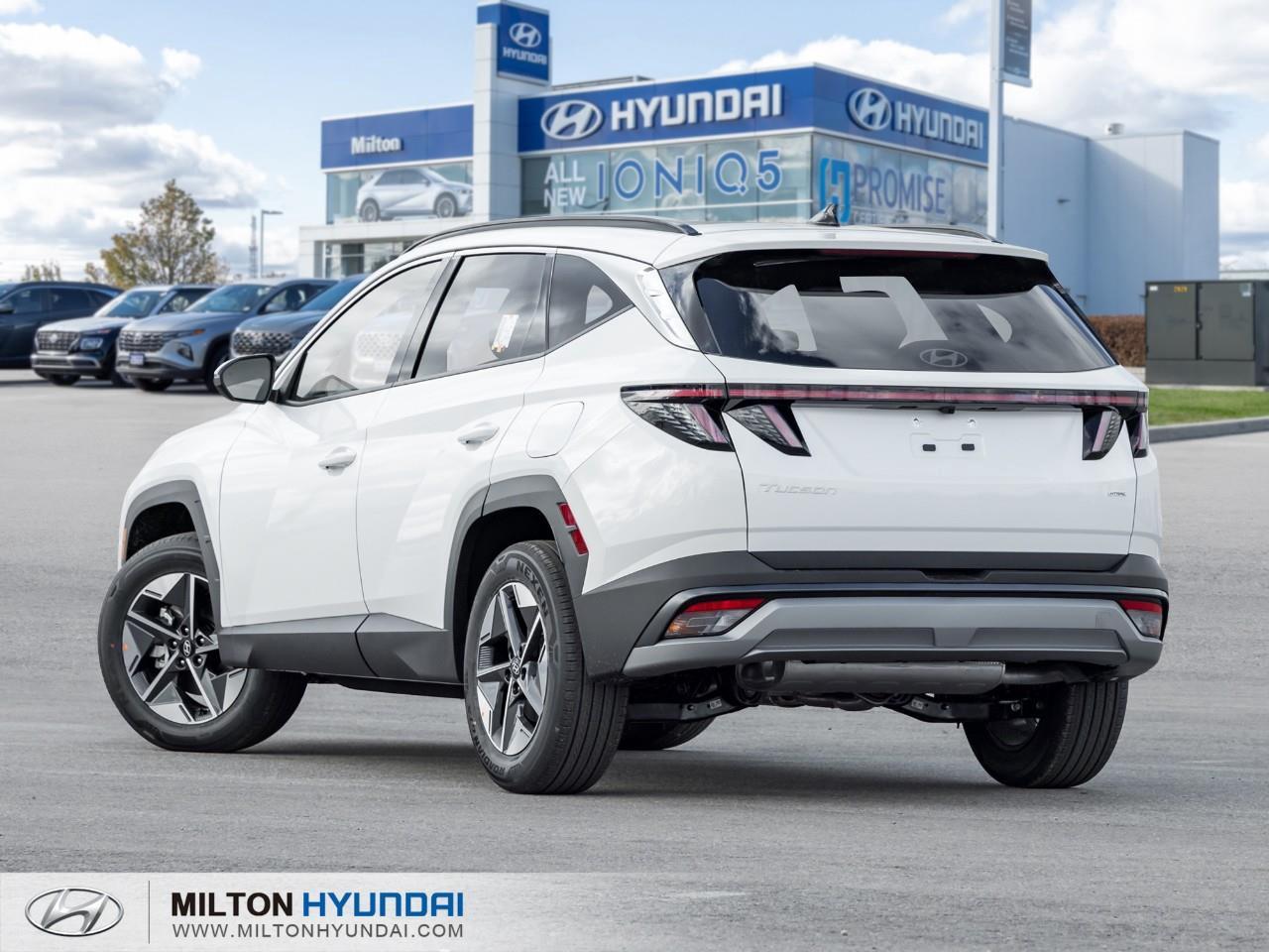 2026 Hyundai Tucson Preferred w/Trend Package 4dr All-Wheel Drive Photo4