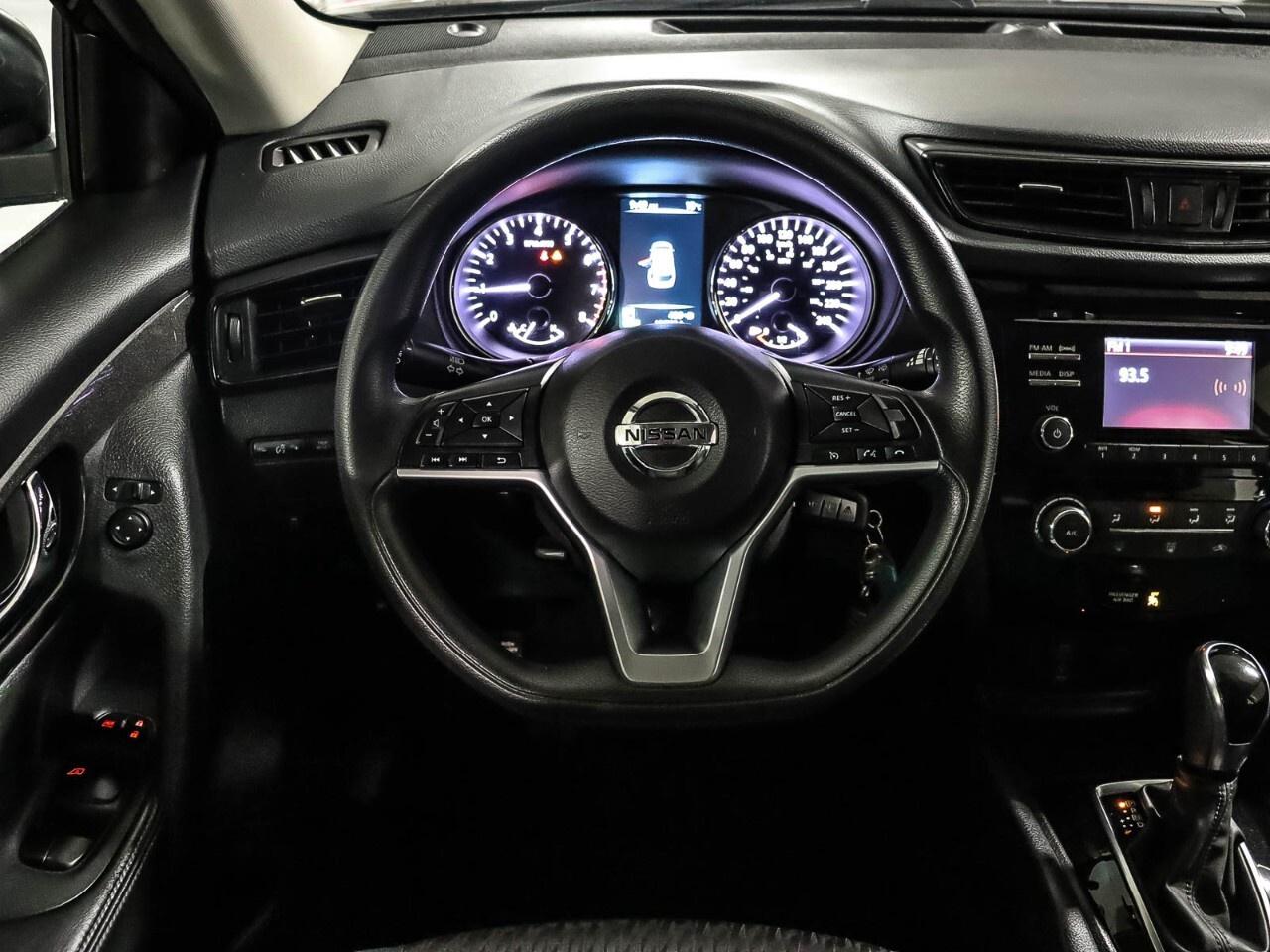 2017 Nissan Rogue S Photo