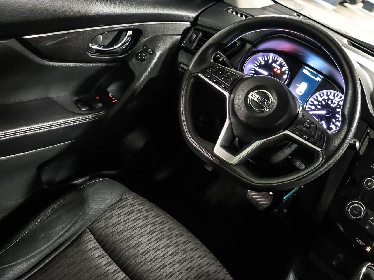 2017 Nissan Rogue S Photo